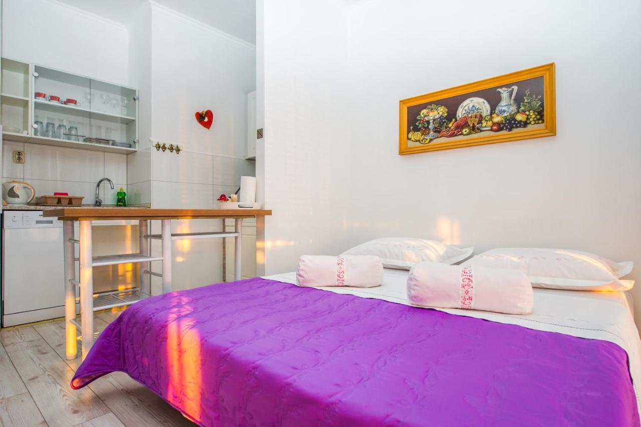 Apartments Nino Подстрана Екстериор снимка