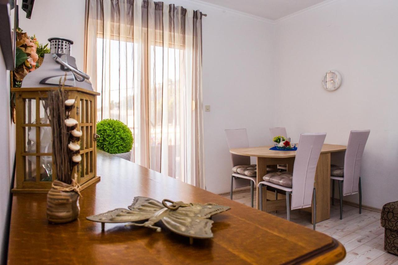 Apartments Nino Подстрана Екстериор снимка