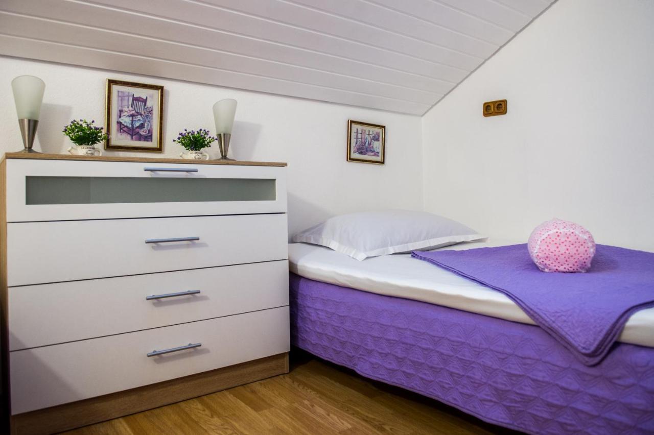 Apartments Nino Подстрана Екстериор снимка