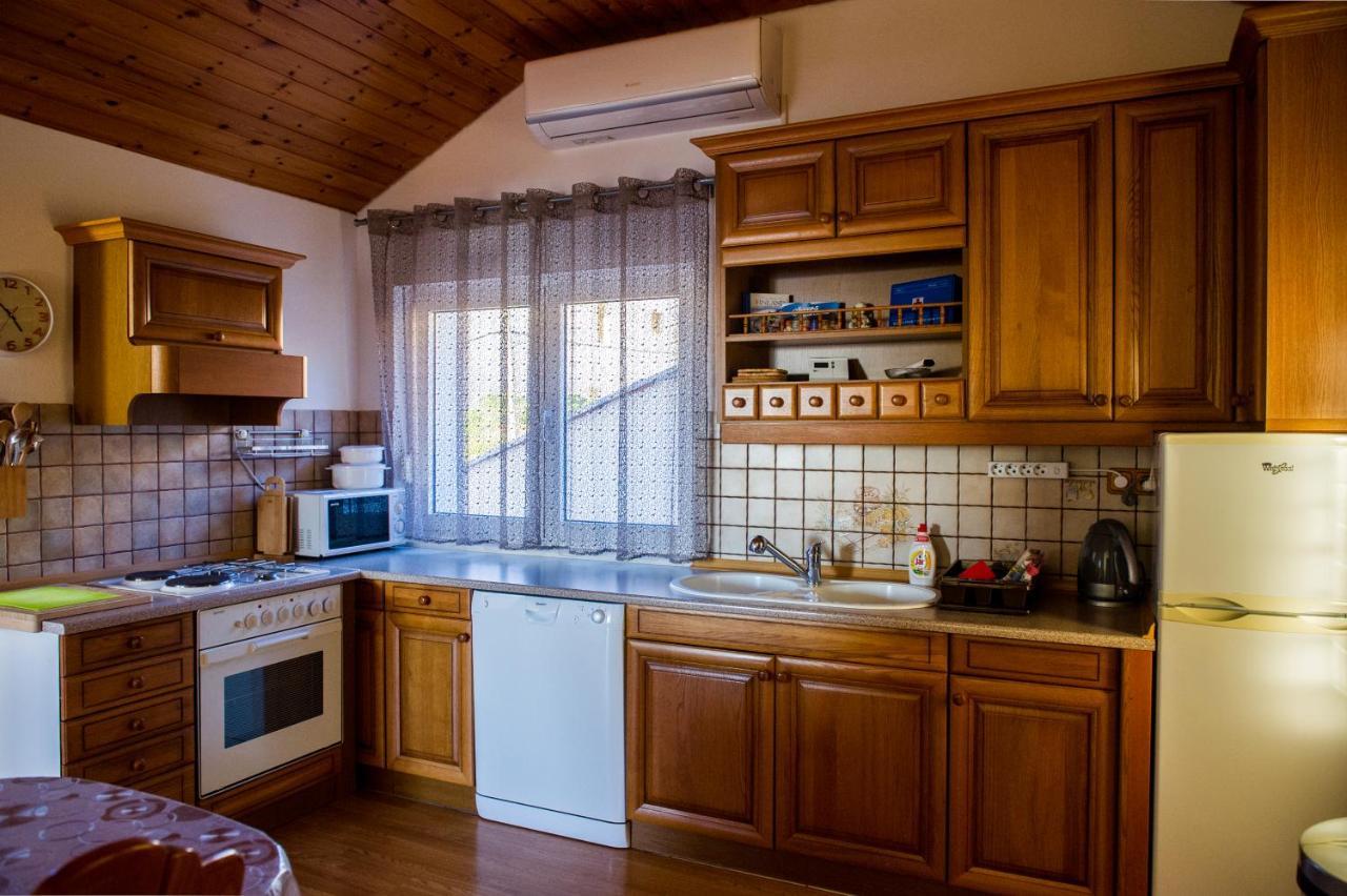 Apartments Nino Подстрана Екстериор снимка